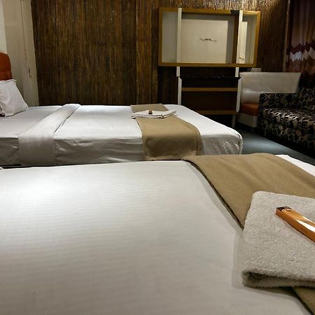 Hotel Empire 우자인 외부 사진